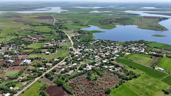 Çaylarbaşı Köyü manzarası, Siverek, Şanlıurfa, Türkiye - Mayıs 2026.jpg Sêwereg