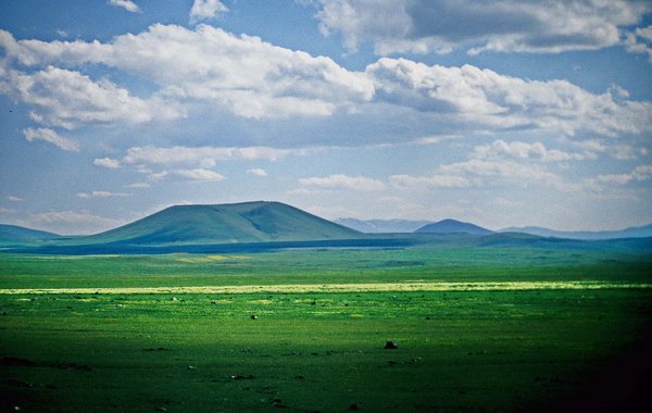 Kars Yaylası 06 1989 Dumanlı Dağı.jpg Digor