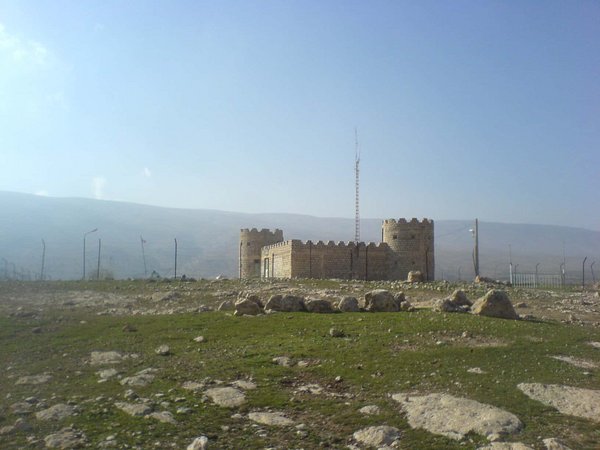 Old building سرطرهان 3 - panoramio.jpg Kûhdeşt