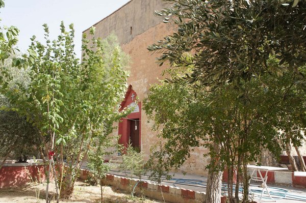 Dêra Surp Kevork a Dêrikê 2010.JPG Dêrika Çiyayê Mazî