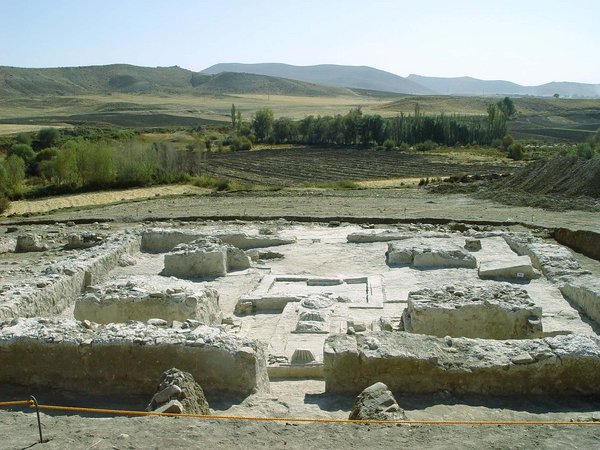 آتشکده شیان 1.jpg Şabad