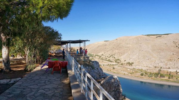 63850 Eskin-Bozova-Şanlıurfa, Turkey - panoramio (2).jpg Heweng
