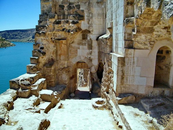 Rumkale 25 05 2010 Osttor.jpg Çinçin