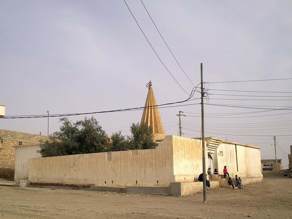 Shah swar shrine مزار شاه سوار - panoramio.jpg Til Kîf