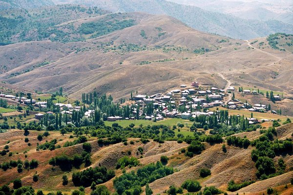 Gühertaş Köyünden Bir Resim.jpg Qoçgirî