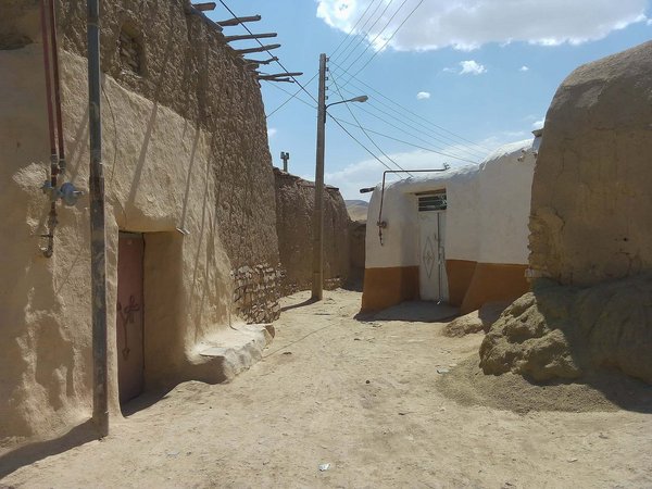 روستای کمک خانه ها.jpg Qorwe