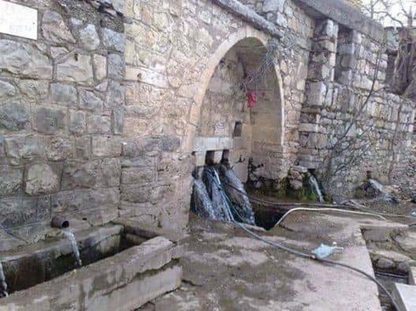 Kanîya Helhelê.jpg Hezro