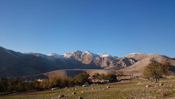 A Picture from Atashkadeh Mount in Paveh County (Taking photo. in South Banevreh).JPG Pawe