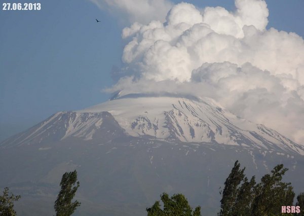 Iğdır dan ağrı dağı - panoramio.jpg Idir