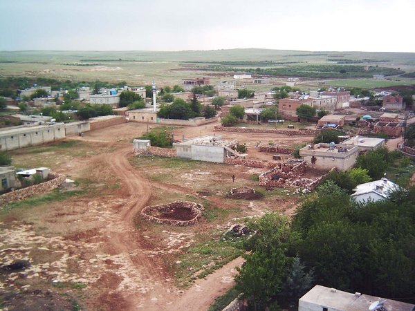 Türkmenören, Bozova.JPG Heweng