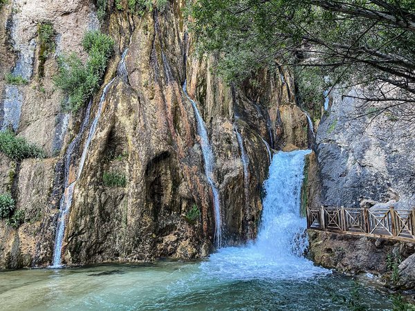 Günpınar Waterfall Nature Park, Malatya.jpg Darende