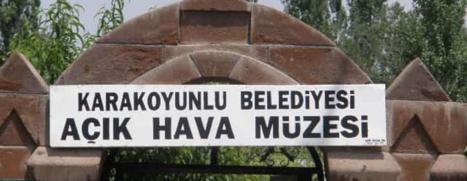 Karakoyunlu Açık Hava Müzesi.jpg Teşberûn