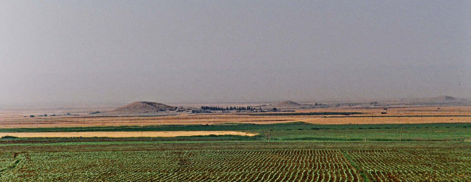 Nusaybin Ovası 16 06 1989 Ebene von Nusaybin.jpg Nisêbîn